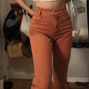 Zara mom jeans - Som nya jeans! För små för mig... köparen står för frakt 🥳🥳