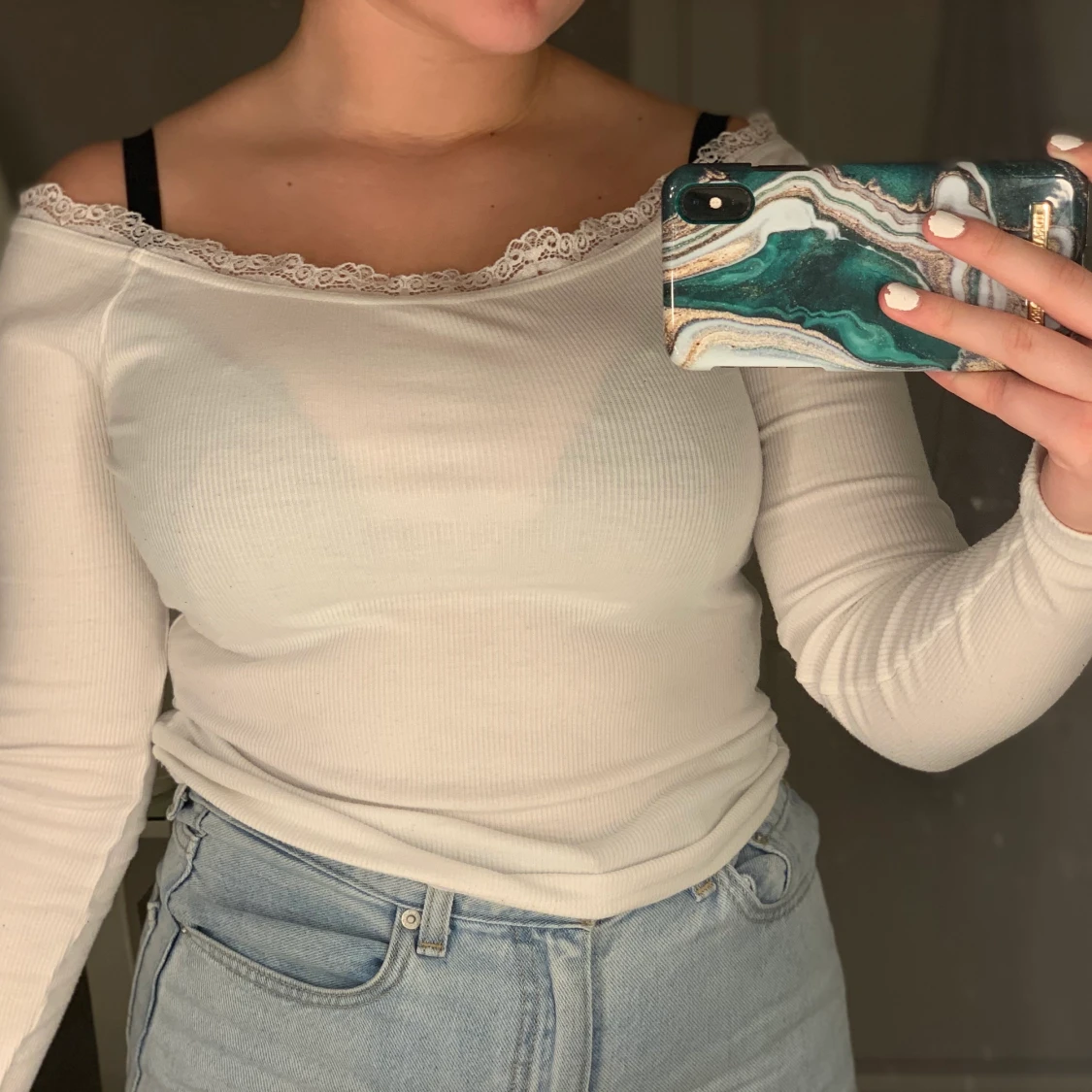 Off-shoulder topp storlek M