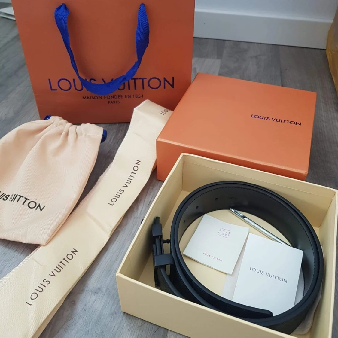 Louis vuitton bälte