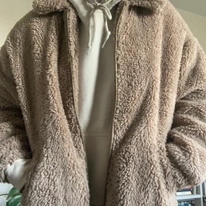 Urban outfitters vinterjacka - Mysig vinterjacka från Urban Outfitters! 