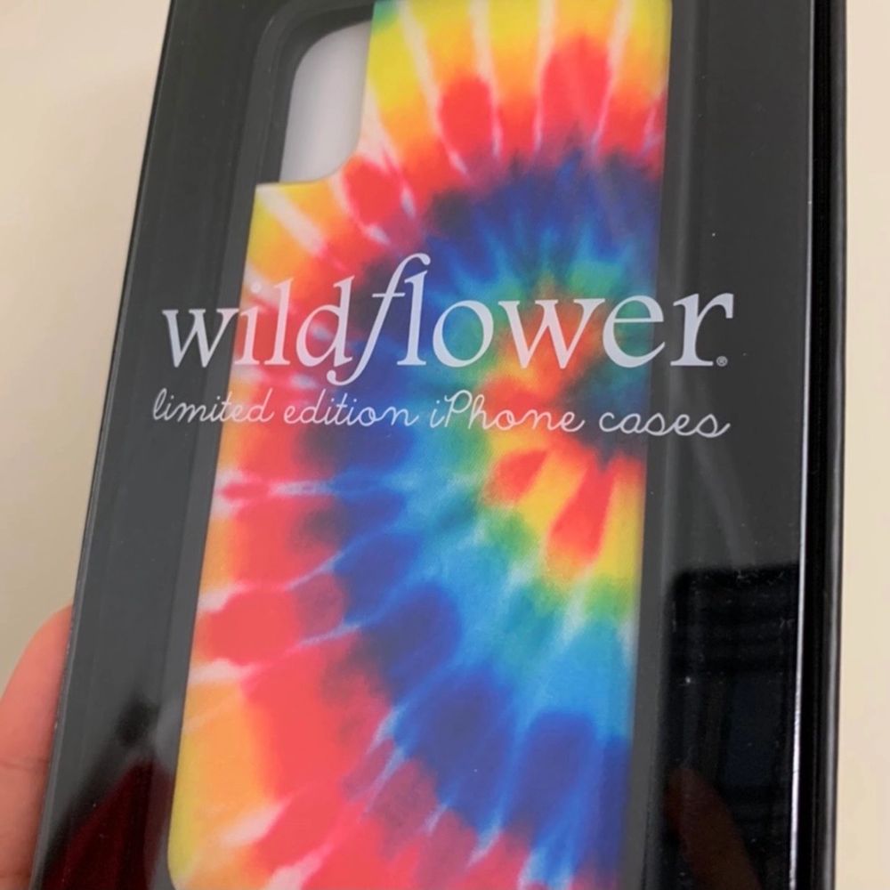 Wildflower cases mobilskal | Plick Second Hand
