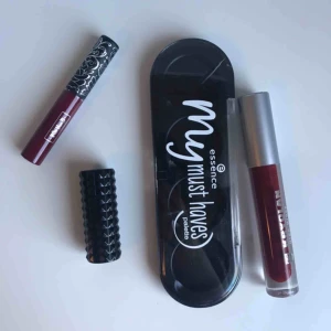  - Allting oöppnat & oanvänt. Svarta läppstiftet & röda från Kat von D. Rött läppstift. Palett som man bygger själv. Grå eyeliner och dark brown ögonbryns penna. Allt för 150kr eller skicka meddelande om du är intresserad av att köpa något separat✨