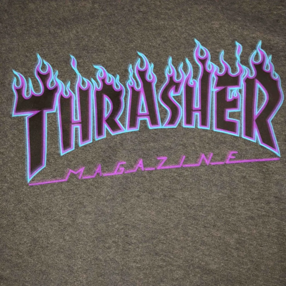 Thrasher tisha! Använd ett fåtal gånger, inga flaws.   Köparen står för frakt. Hör av er för mer info eller för fler bilder!. T-shirts.
