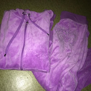  - Mjukis set från Cubus, kofta i storlek L men passar M och möjligtvis en S, byxorna passar både S och M.