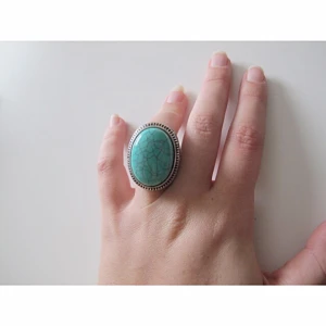  - Snygg ring från Gina Tricot. Frakt 7kr✨