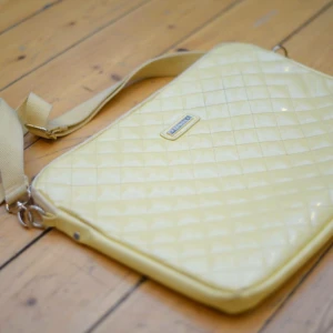  - MacBook datorväska. Galet söt