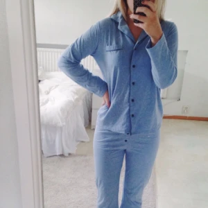  - ♡ Supermysigt pyjamasset
♡ Använd en gång, nyskick!