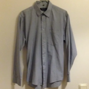 Hugo Boss skjorta - Hugo Boss skjorta