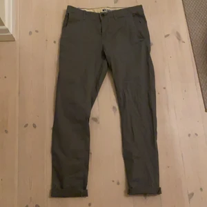 Byxor från carlings XL - Byxor från carlings säljes, aldrig använda. Mycket bra skick. Original pris: 799kr.