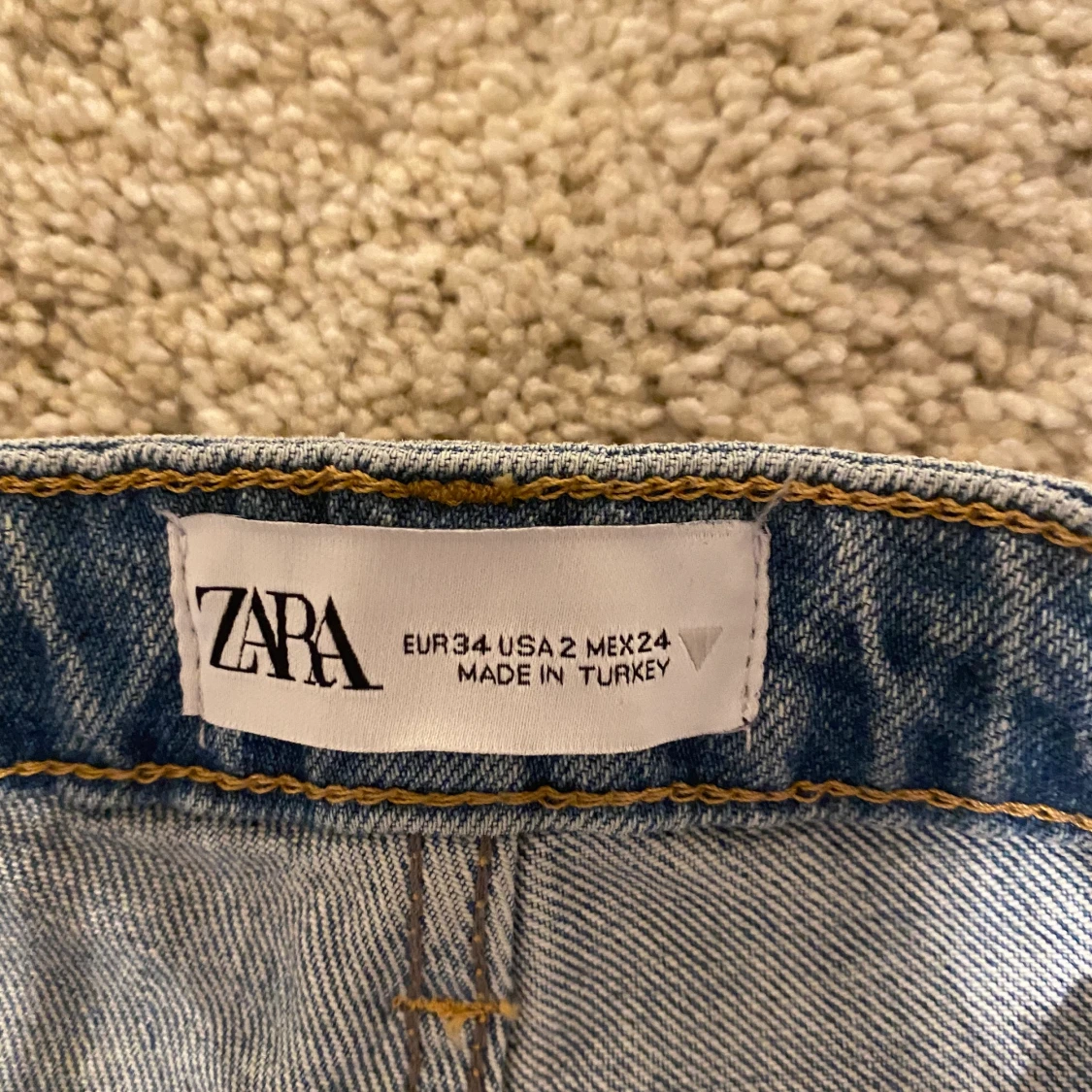 Helt nya jeans från Zara i st 34🌸 - 91