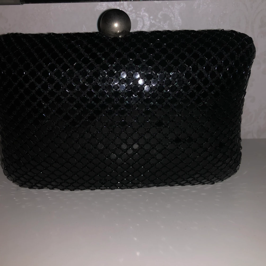 Svart glitter väska