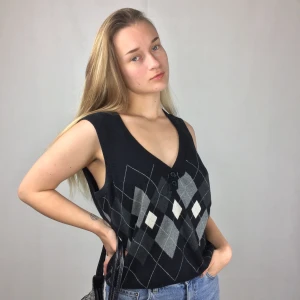 Stockh LM  - Slipover from Stockh LM in size Large. 80% Cotton and 20% Wool. So cozy! Can be worn as oversized. Free shipping. 