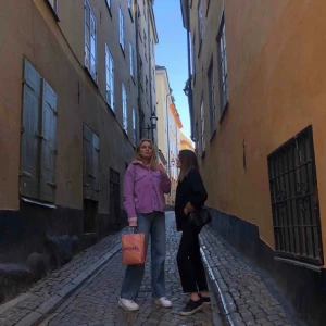 Jeans från zara - Använda en gång då dom är alldelesför stora för mig i midjan! (Dom svarta)