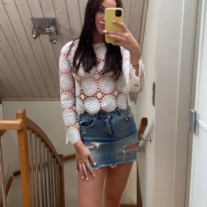 Spets top från bikbok storlek 34 - Spets topp från bikbok i storlek 34. Superfin! 