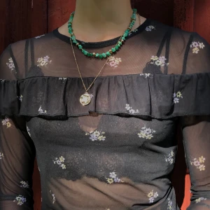 Genomskinlig tröja  - genomskinligt tröja från hm, använd en gång, fin stick. Frakt tillkommer 