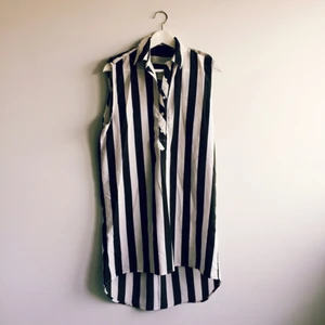  - Supercool längre blus, köpt på ginatricot! 🌈