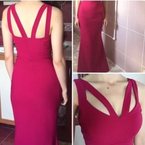  - Klänning i storlek 34-36