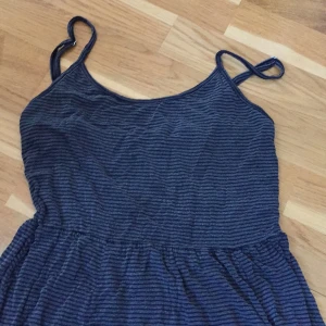  - Från Brandy Melville, skulle säga storlek s/m