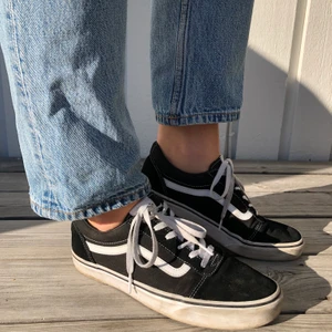 Vans sneakers svarta - Svarta vans. 150kr + frakt, först i kvarn eller högsta bud. 