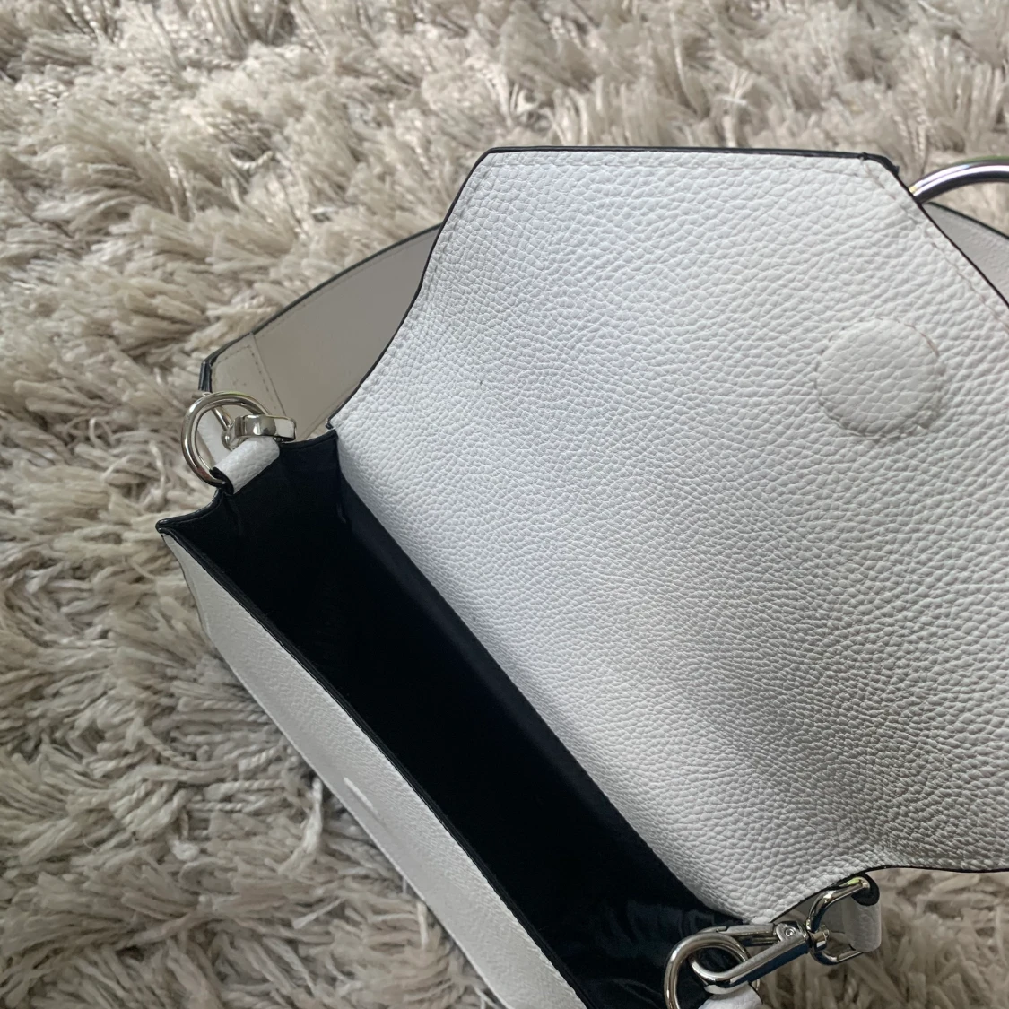 Vit axelbandsväska  - 90