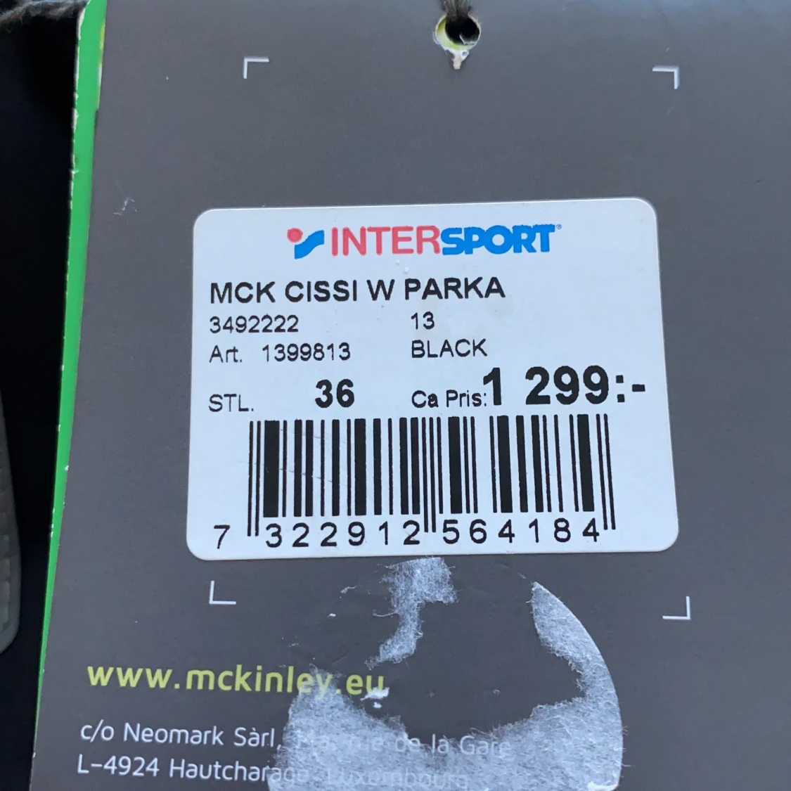 Ny vinterjacka, Aldrig använd, Varm och mysig, storlek 36, pris 600 - 90