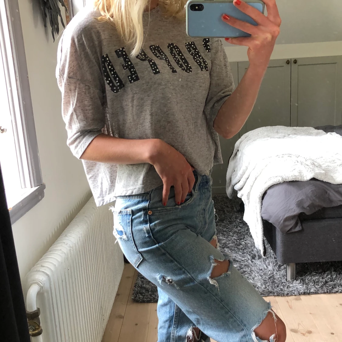 Grå croppad topp m tryck - 91