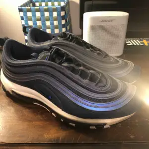 Nike Air Max 97 Storlek: 44,5 (10,5) Nästan helt nya Nypris: 1899