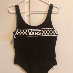  - Vans body i svart. Oanvänd. 