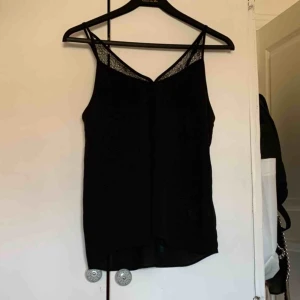  - Sött linne som är perfekt till nyårsfesten tillexempel