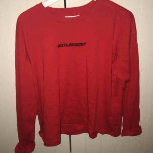  - Super snygg tröja från carlings Köparen står för frakt🥰