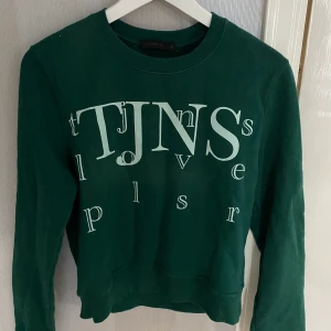 Tiger of sweden sweatshirt, M - Jättefin tröja från tiger of sweden i storlek M, för 250:- 🥰 nypris 999:- frakt tillkommer