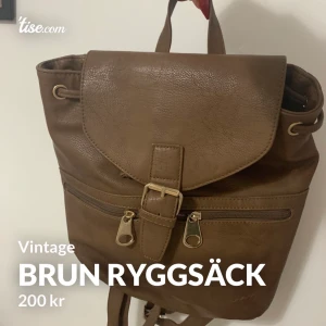 Brun ryggsäck - Pris kan diskuteras🦋