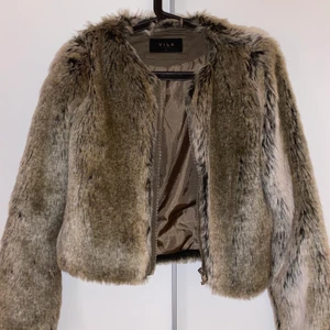 Päls jacka  - .