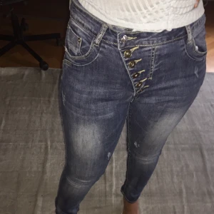 # jeans 97% bomull 3% elestan  - # bäst pris # jätte fin jeans 