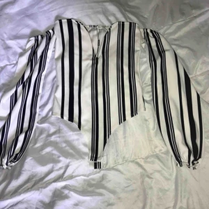  - Jättefin body från Nelly, aldrig använd så precis som ny! Köparen står för frakt☺️