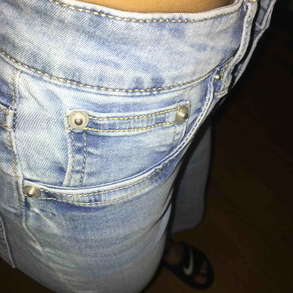 High waisted jeans från Lager 157 . Jeans & Byxor.
