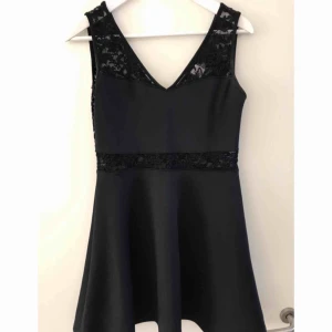  - Fin klänning i bra skick. 