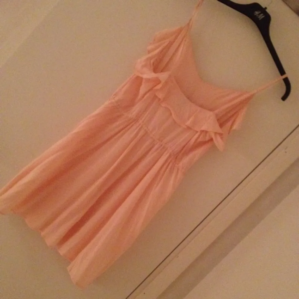 Söt rosa klänning ifrån H&M . Klänningar.