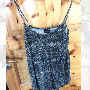  - Superfint linne från gina som aldrig kommer till användning! Skriv för bättre bilder🦋