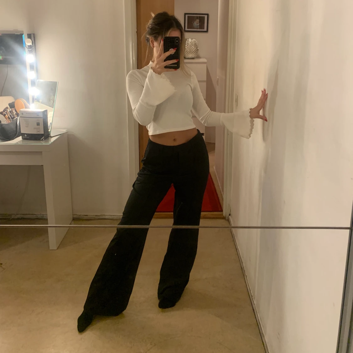 Slutsålda Kostymbyxor i flared modell från na-kd