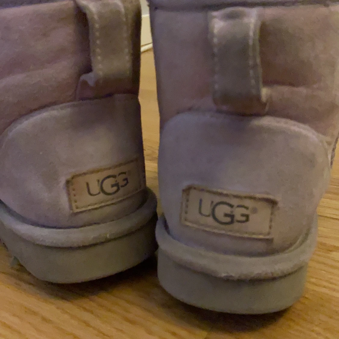 Uggs  - 90