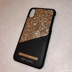 Ideal of Sweden - Glittrigt skal till iPhone X/XS✨ 