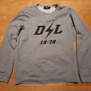 Diesel sweatshirt - Diesel sweatshirt. Storlek L.