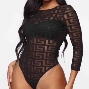  - Super fin body från fashionnova stl XS helt ny och oanvänd storleken var fel och därför säljer jag den köptes för 360kr för två veckor sen