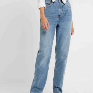  - Byxor från Topshop Tall, Dad jeans. Inte använda då dom inte riktigt passar mig