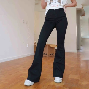  - Jeans från Dr.denim oanvända med prislapp kvar. Frakt 63kr spårbart tillkommer 
