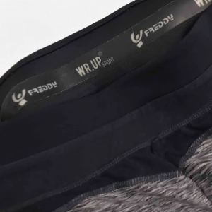  - Freddy sport träningstights, i superfint skick!