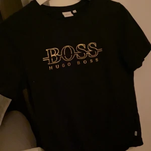 Hugo boss t-shirt - Använd fåtal gånger 