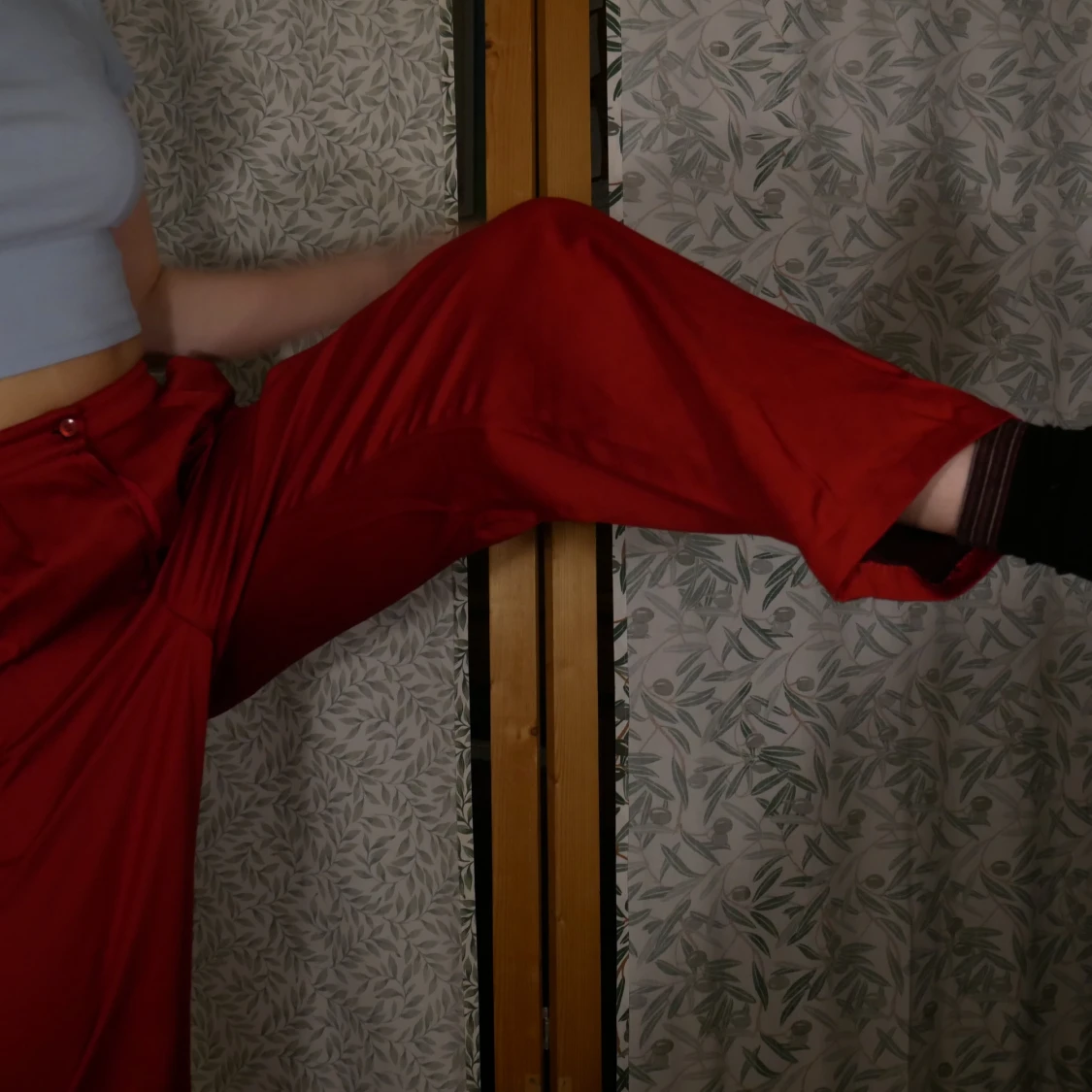 Röda kostymbyxor ish - 91