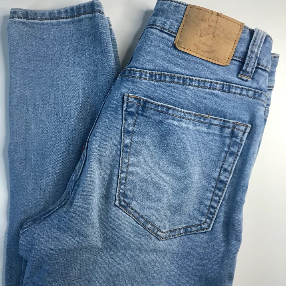Skinny high waist jeans . Jeans & Byxor.